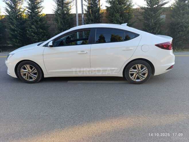 Hyundai Elantra 2019, 101,100 km - 2.0 l - Bakı