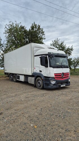Mercedes Actros 2544 2013, 985,000 km - 11.0 l - Bakı
