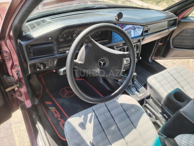 Mercedes 190 1990, 350,000 km - 2.5 l - Şəki