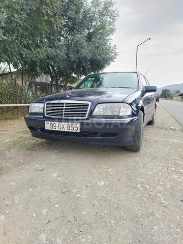 Mercedes C 240 1998, 280,634 km - 2.4 l - Quba