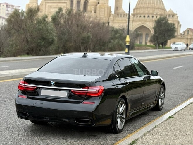 BMW 750 2015, 290,000 km - 4.4 l - Bakı