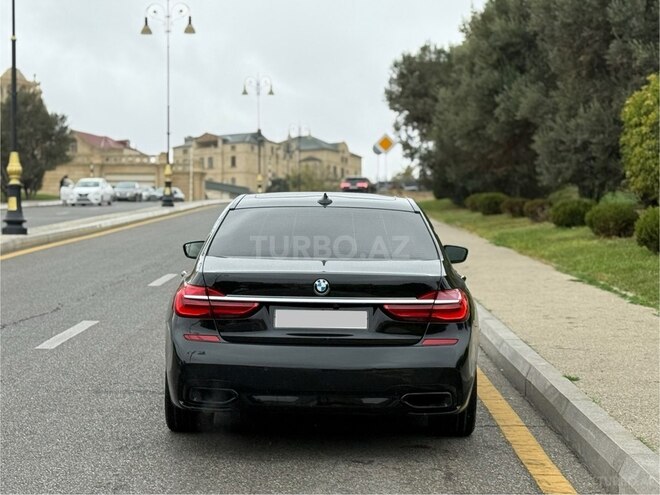 BMW 750 2015, 290,000 km - 4.4 l - Bakı