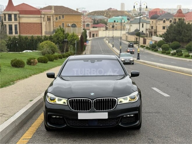 BMW 750 2015, 290,000 km - 4.4 l - Bakı