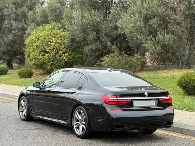 BMW 750 2015, 290,000 km - 4.4 l - Bakı