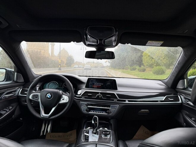 BMW 750 2015, 290,000 km - 4.4 l - Bakı