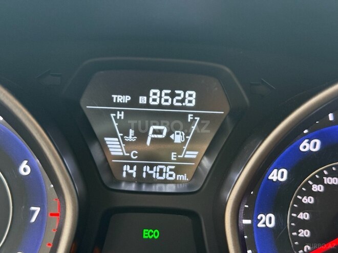 Hyundai Elantra 2015, 141,414 km - 1.8 l - Bakı