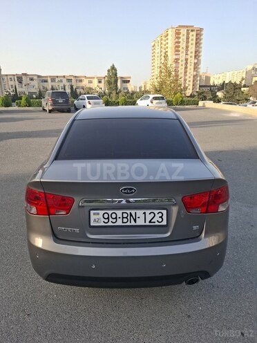 Kia Forte 2010, 175,000 km - 1.6 l - Bakı