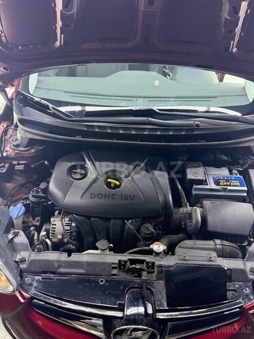 Hyundai Elantra 2015, 150,000 km - 1.8 l - Bakı