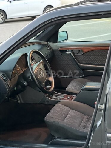 Mercedes C 220 1994, 401,327 km - 2.2 л - Sumqayıt