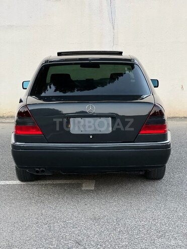 Mercedes C 220 1994, 401,327 km - 2.2 л - Sumqayıt