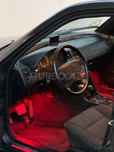 Mercedes C 220 1994, 401,327 km - 2.2 л - Sumqayıt