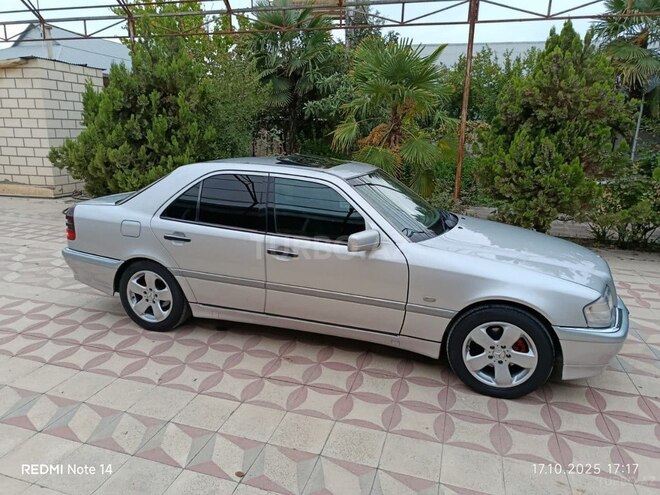 Mercedes C 180 1999, 256,000 km - 1.8 л - Sabirabad