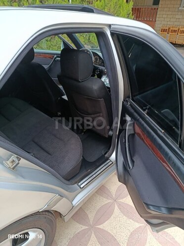 Mercedes C 180 1999, 256,000 km - 1.8 л - Sabirabad