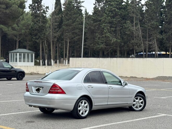 Mercedes C 240 2002, 295,840 km - 2.6 l - Bakı