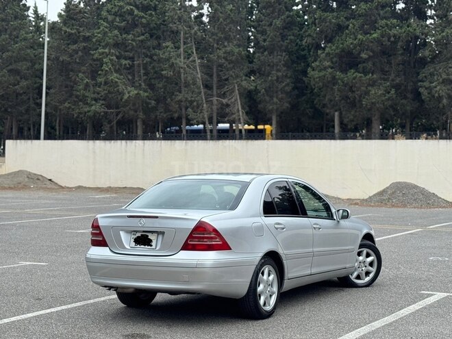Mercedes C 240 2002, 295,840 km - 2.6 l - Bakı