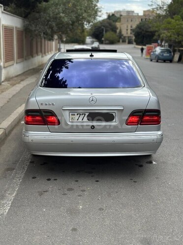 Mercedes E 220 2000, 550,340 km - 2.2 l - Bakı
