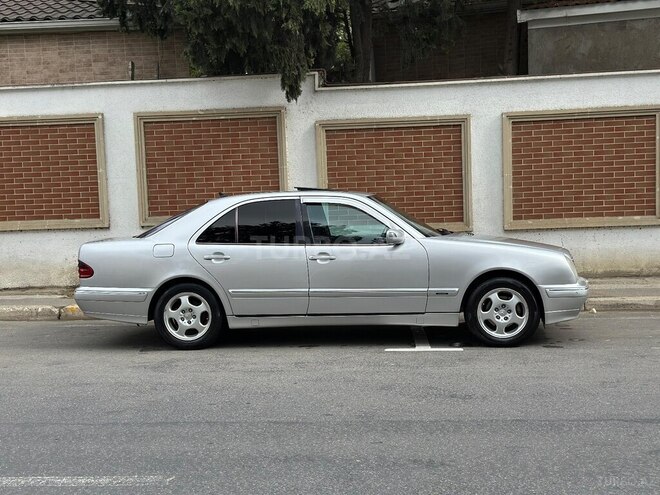 Mercedes E 220 2000, 550,340 km - 2.2 l - Bakı