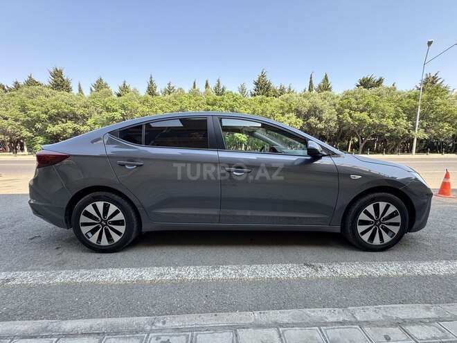 Hyundai Elantra 2019, 95,348 km - 1.6 l - Bakı
