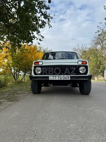 LADA (VAZ) Niva 2010, 288,090 km - 1.6 l - Salyan