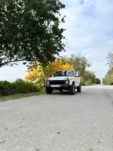 LADA (VAZ) Niva 2010, 288,090 km - 1.6 l - Salyan