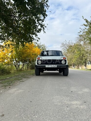 LADA (VAZ) Niva 2010, 288,090 km - 1.6 l - Salyan