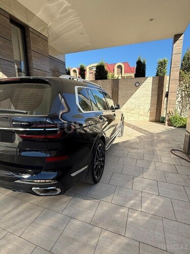 BMW X7-6