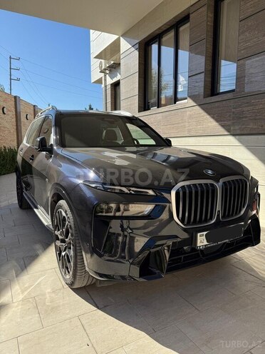BMW X7-4