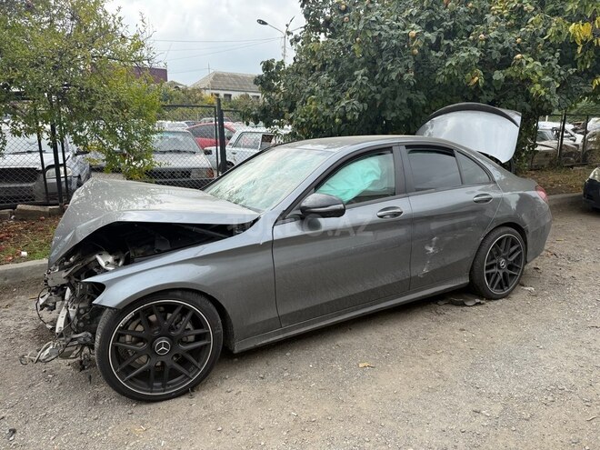 Mercedes C 300 2019, 61,000 km - 2.0 l - Gəncə