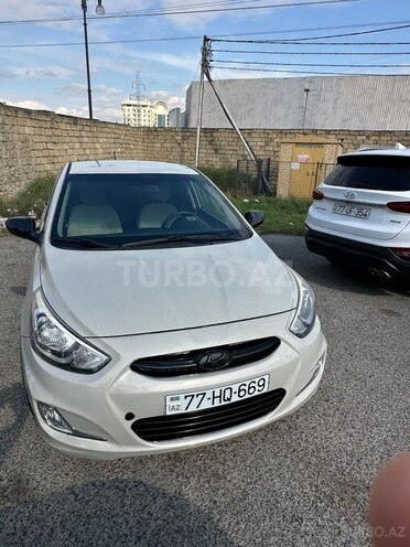 Hyundai Accent 2015, 232,000 km - 1.6 l - Bakı