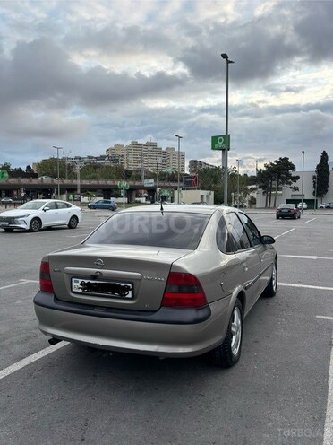Opel Vectra 1996, 250,000 km - 2.0 l - Bakı