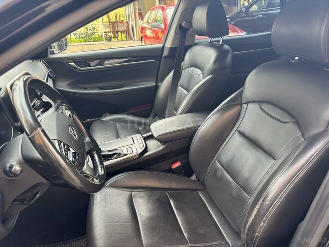 Hyundai Grandeur 2017, 194,000 km - 2.2 л - Bakı