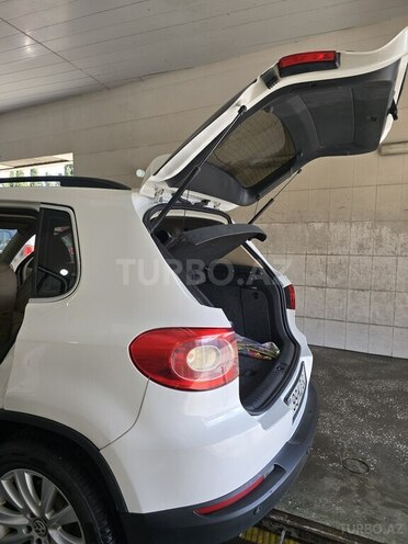 Volkswagen Tiguan 2009, 220,360 km - 2.0 l - Gəncə