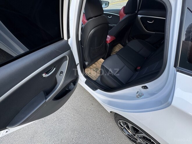 Hyundai i30 2012, 210,000 km - 1.6 l - Bakı