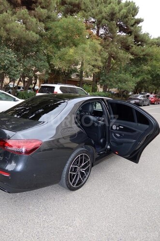 Mercedes E 300 de 2020, 88,000 km - 2.0 l - Bakı