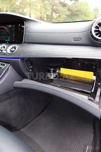 Mercedes E 300 de 2020, 88,000 km - 2.0 l - Bakı