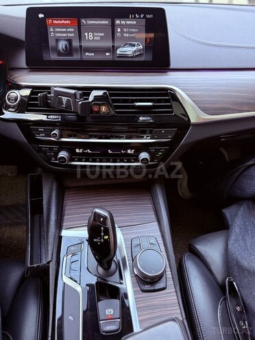 BMW 520 2018, 165,000 km - 2.0 l - Bakı