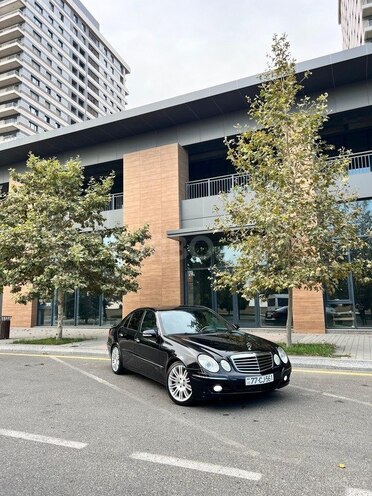 Mercedes E 350-1