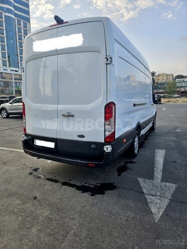 Ford Transit-6