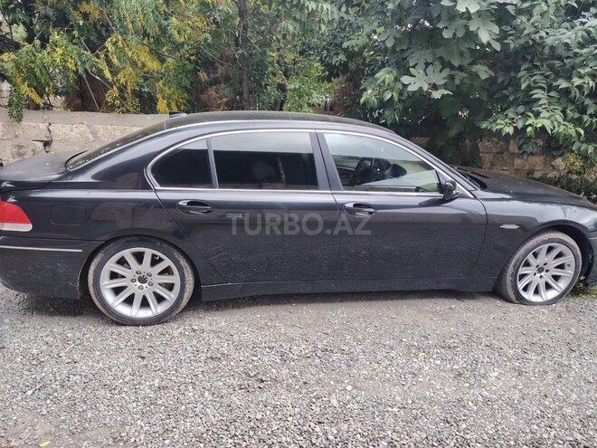 BMW 745 2003, 300,000 km - 4.4 l - Gəncə