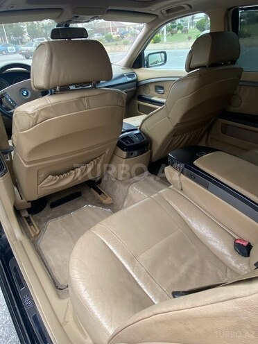 BMW 745 2003, 300,000 km - 4.4 l - Gəncə
