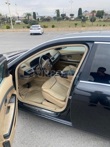 BMW 745 2003, 300,000 km - 4.4 l - Gəncə