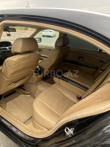 BMW 745 2003, 300,000 km - 4.4 l - Gəncə