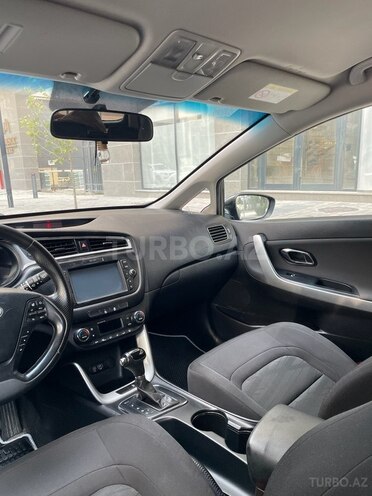 Kia  2016, 225,000 km - 1.6 l - Bakı