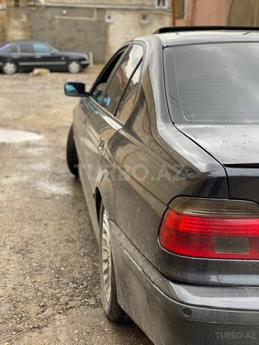 BMW 525 2001, 220,000 km - 2.5 l - Bakı