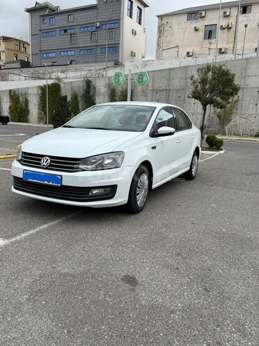 Volkswagen Polo 2018, 98,000 km - 1.6 l - Bakı