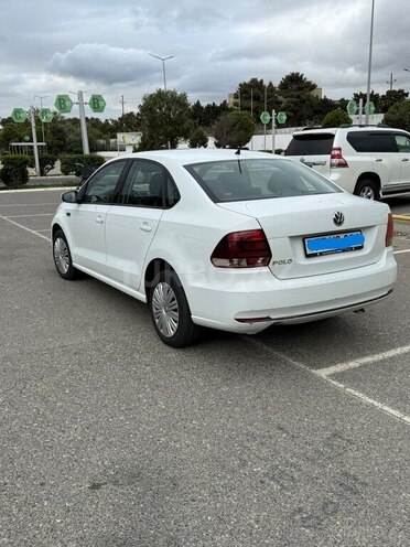 Volkswagen Polo 2018, 98,000 km - 1.6 l - Bakı