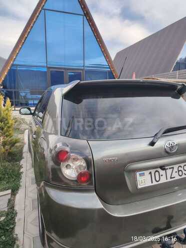 Toyota Corolla 2006, 260,000 km - 1.4 l - Bakı