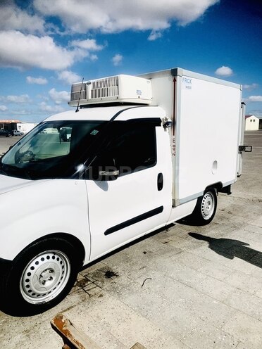 Fiat Doblo-16