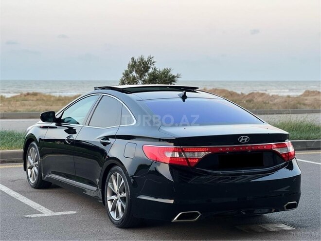 Hyundai Grandeur 2015, 247,000 km - 2.2 l - Bakı