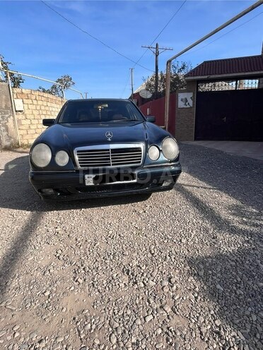 Mercedes E 230 1997, 350,000 km - 2.3 l - Bakı